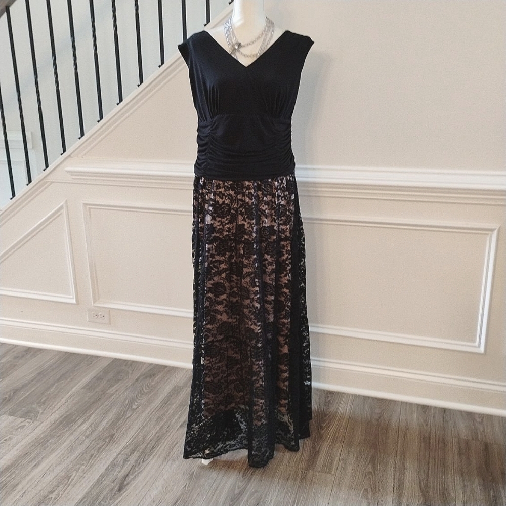 S.L. Fashions Black Lace Dress Sz-16W Formal